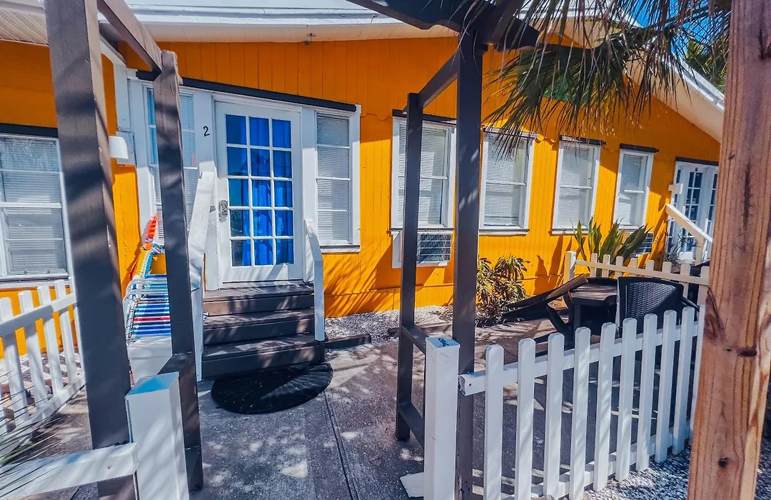Playa Esmeralda One Bedroom Cottages-1