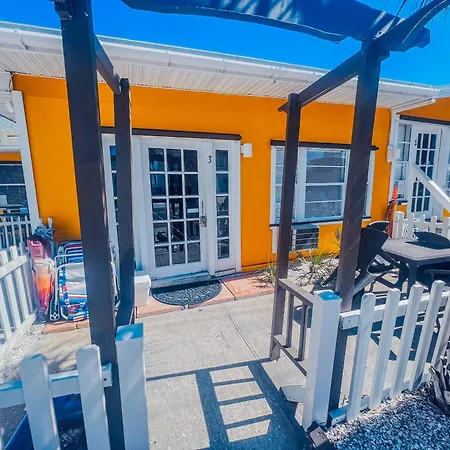 Playa Esmeralda One Bedroom Cottages-3